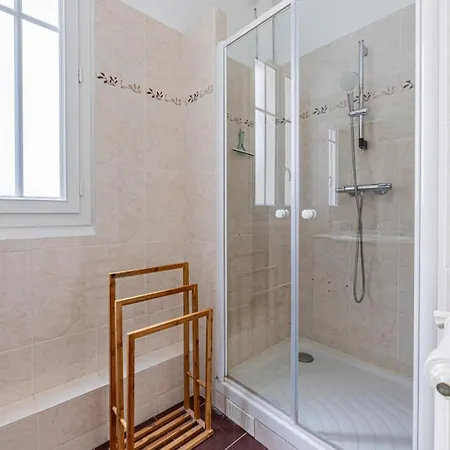 Parc Montsouris - In A Pretty Square - 2 Bedrooms * Paříž